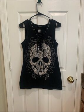 Lace-Up Skull Graphic Tank Top - Black